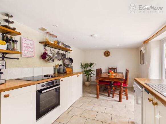 EWEMOVE TIVERTON - 2A HIGH STREET BAMPTON