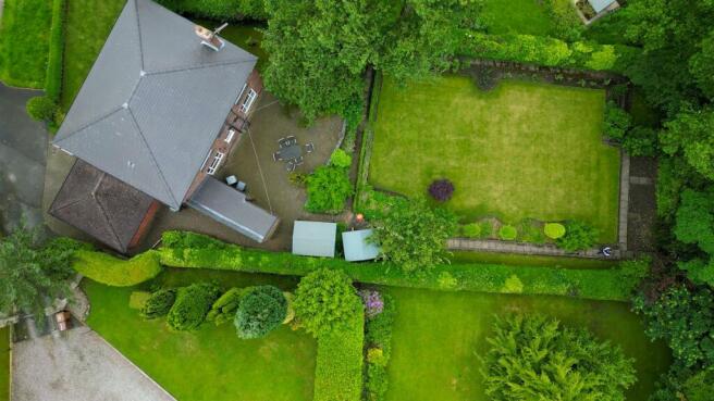 DJI_0099.00_05_39_22.Still077.jpg