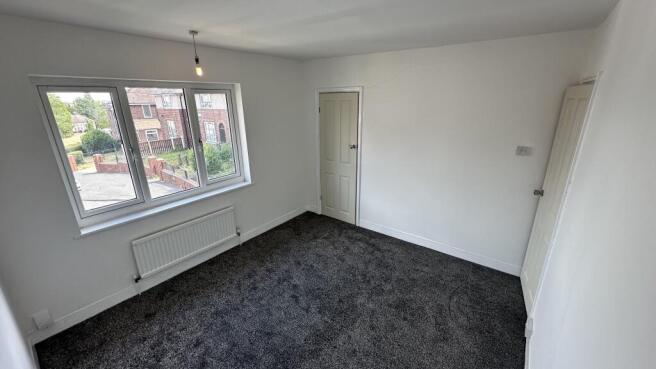 2 bed Terraced to rent Image 7