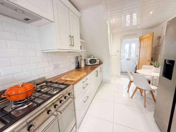 2 bed Terraced for sale Image 5