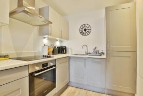 Flat 15, 70 74 Gild House, Norwich Avenue West, Bournemouth BH2 6DR