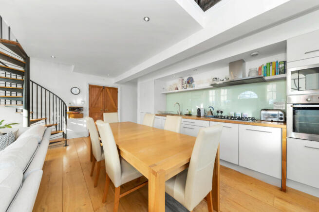 Kitchen/Dining