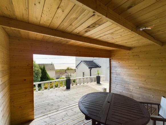CAM01423G0-PR0094-STILL042.jpg
