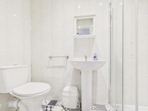 12 bed Detached for sale Image 10
