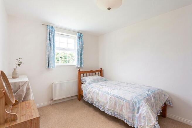 2 bed Flat for sale Image 6