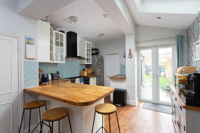 2 bed Terraced for sale Image 2