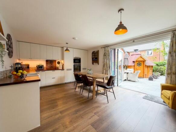 Kitchen Diner