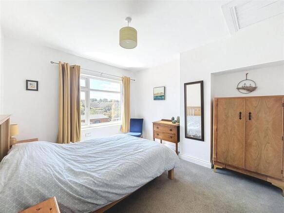 3 bed Semi-Detached for sale Image 11