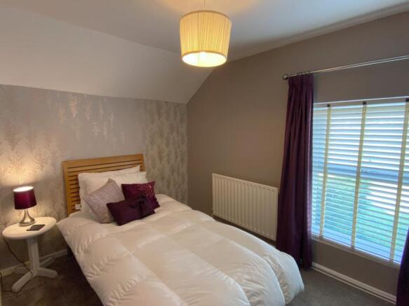25 Heol Llanelli bed3-1.jpg