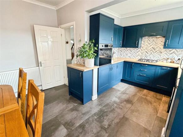 3 bed Semi-Detached for sale Image 11
