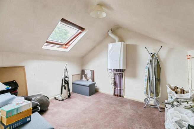 3 bed Terraced for sale Image 10