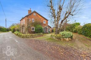 98 Southways Cottage, Blofield Corner Road, Norwich NR13 4SA