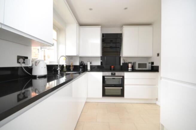 Luxury kitchen 