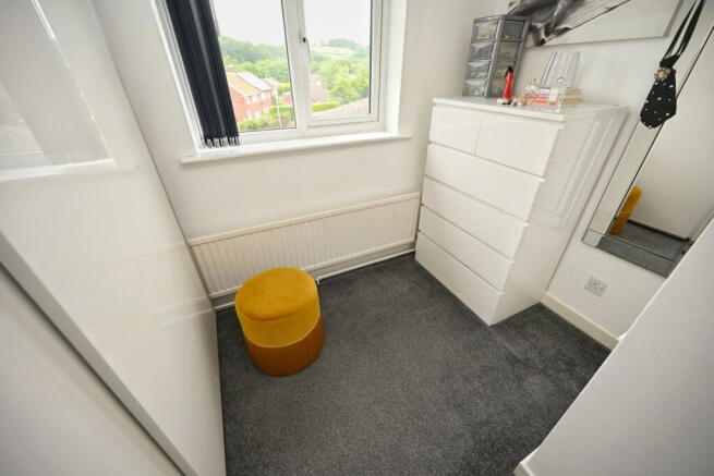 3 bed Semi-Detached for sale Image 11