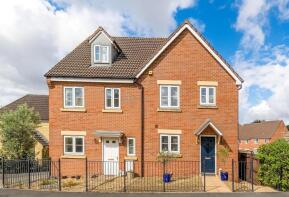 55, Coppice Close, Chippenham SN15 2FD