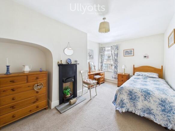 3 bed Terraced for sale Image 10