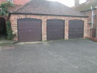 Middle Garage