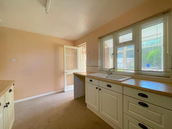Kitchen (2)