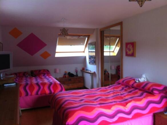 lge upper bedroom