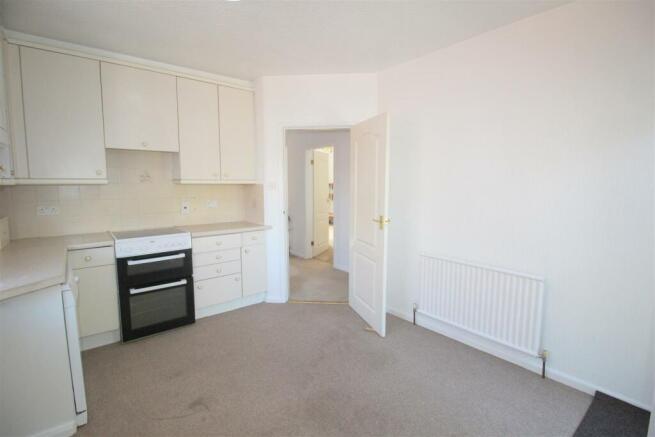 Hesketh Road, 14 - Kitchen 5.JPG
