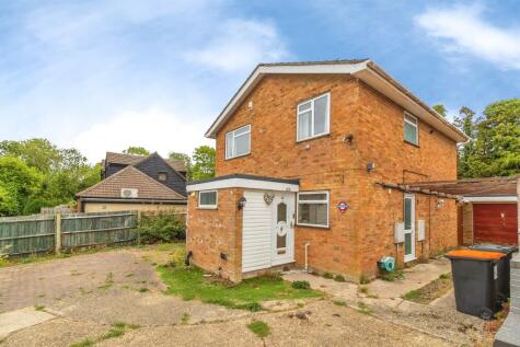 Harrington Heights, Houghton Regis, Dunstable