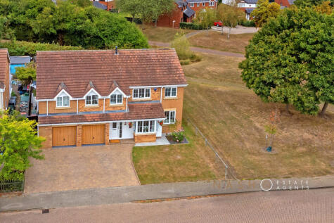 Lynmouth Crescent, Furzton, MK4
