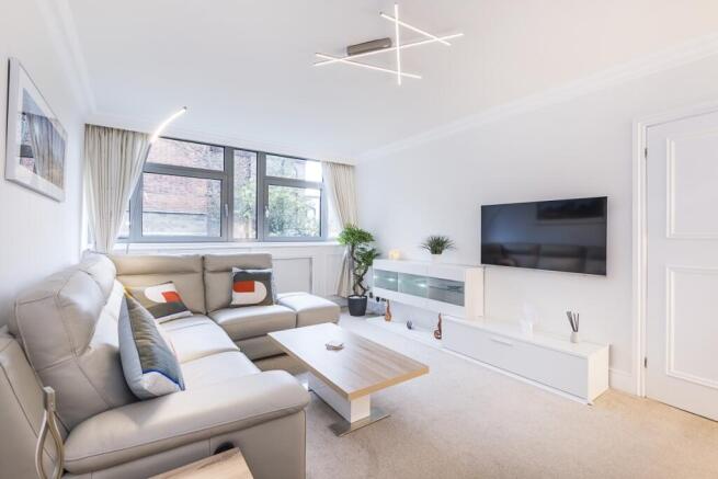 5-hollytree-close...