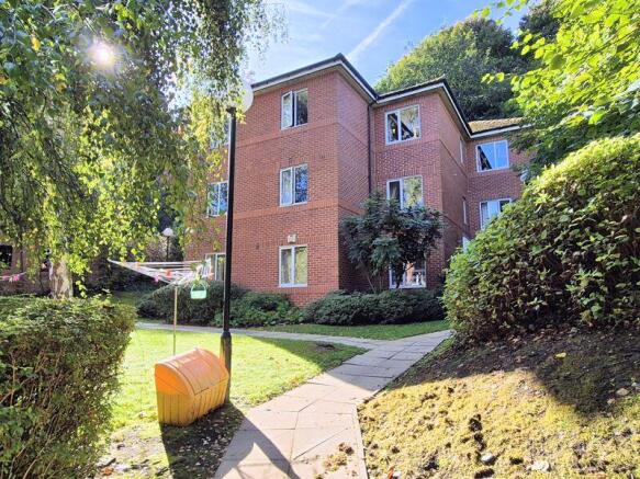 1 bed Flat for sale Image 11