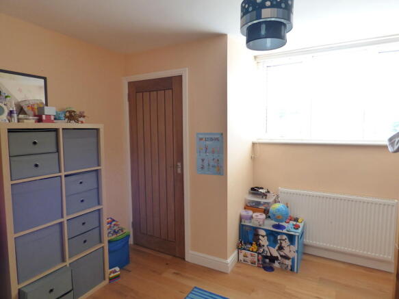 Photo 9