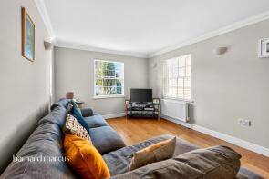 Flat 7, 15 Stephenson Place, Station Road North, Redhill RH1 3DJ