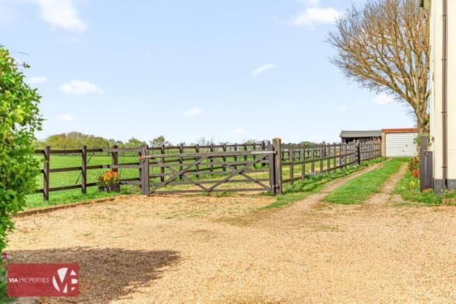 Driveway access to garage and right of way