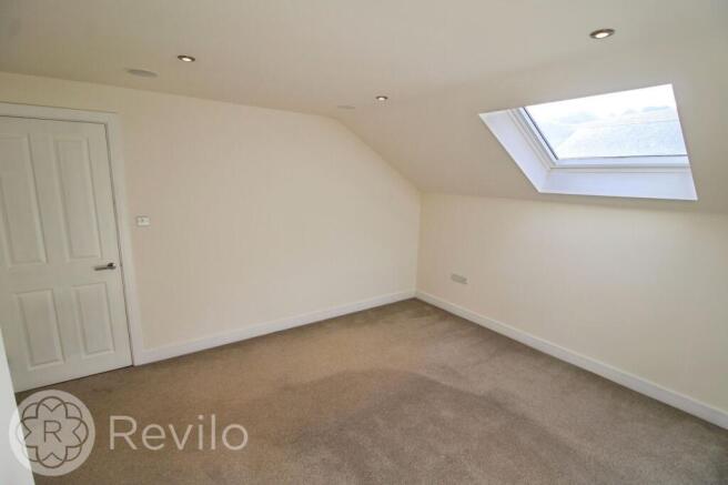 3 bed Town House to rent Image 4
