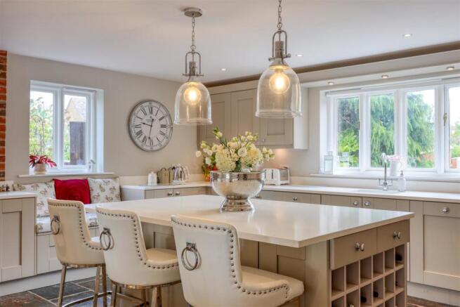 Kitchen/Breakfast Room