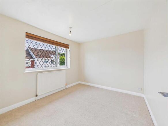 3 bed Semi-Detached for sale Image 9