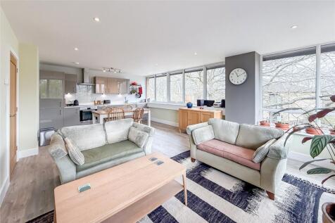 Sandridge Park, Porters Wood, St. Albans, Hertfordshire, AL3