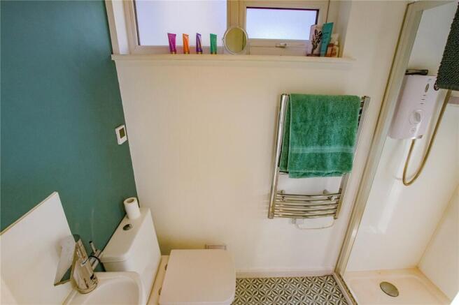 Annexe Shower Room