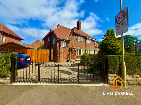3 bed Semi-Detached for sale in scarborough