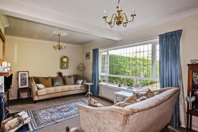 Sitting Room i.JPG