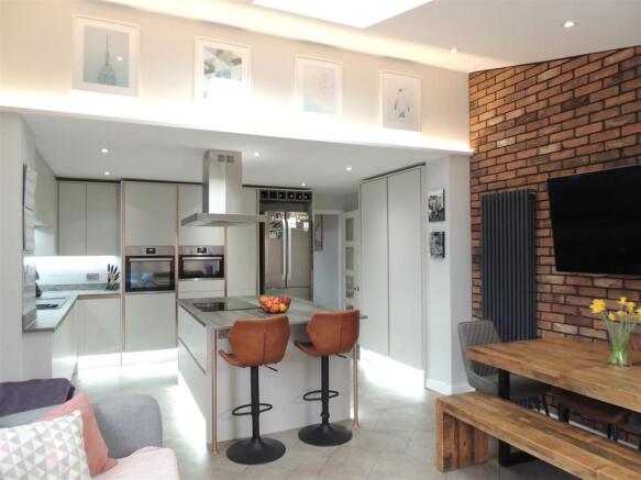 Kitchen/Diner/Family Room