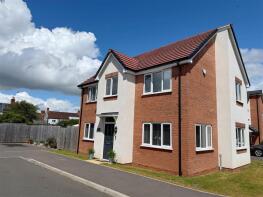 5, Royal Oak Drive, Studley B80 7FU