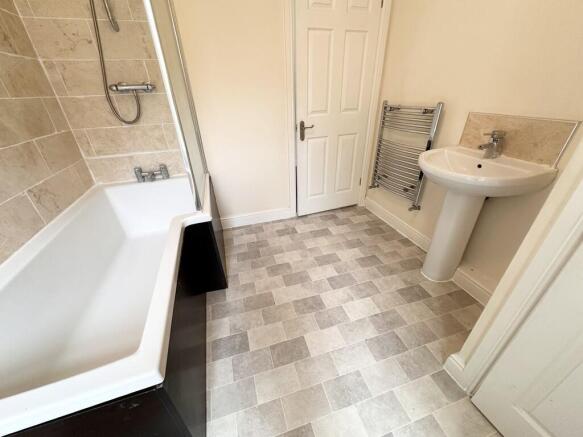 2 bed Terraced for sale Image 9