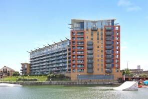 22, 36 Western Beach, Hanover Avenue, Silvertown, London E16 1DW