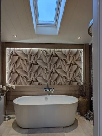 Number 4, The Sanctuary , Highlands and Islands, Glendoe Road, Fort Augustus, PH32 4BQ, United Kingdom photo 4