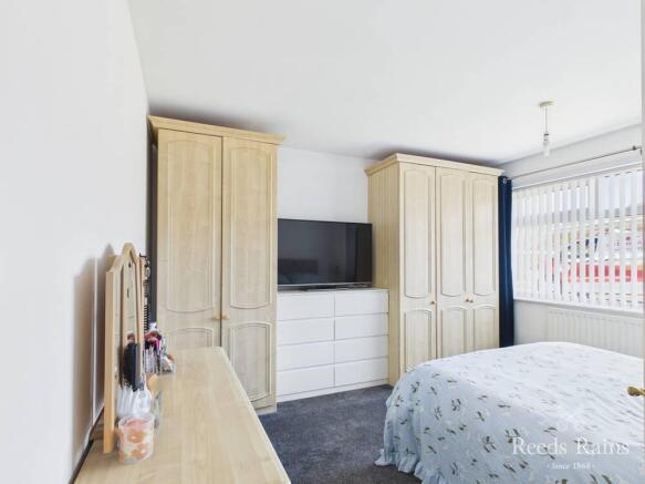2 bed Bungalow for sale Image 7