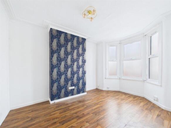 Three Bedroom Victorian Terraced - 2.jpg