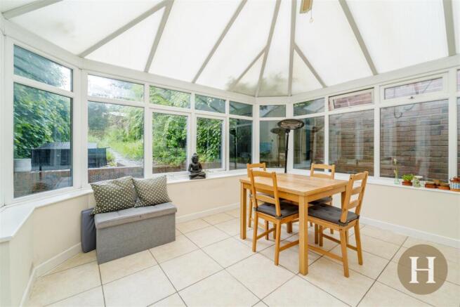 Hadleigh Estate Agents-12.jpg
