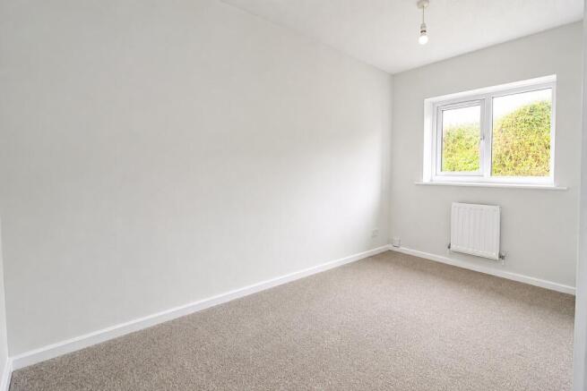 2 bed Semi-Detached for sale Image 10