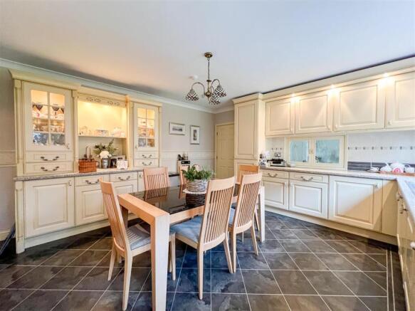 Ash Bank Road, Werrington, ST2 9EB. photo 4