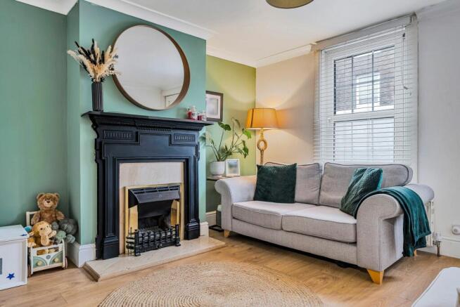 Living Room (3)