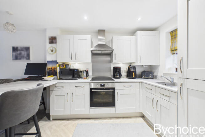 CAM05454G0-PR0107-STILL008